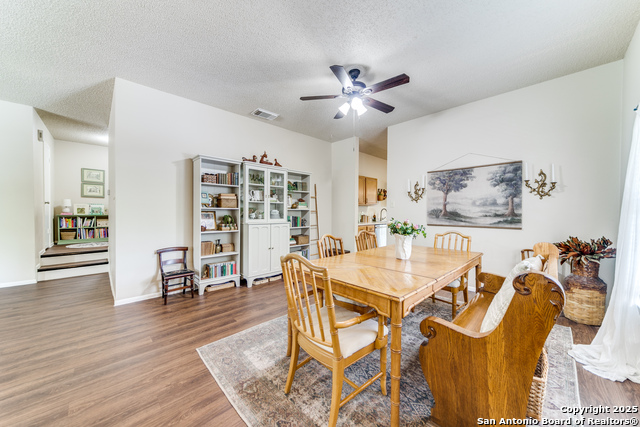 Listing photo id 7 for 9515 Wicklow