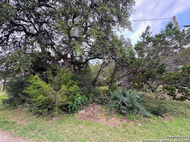 Listing photo id 0 for 1107 High Point