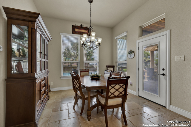 Listing photo id 14 for 108 Westfield