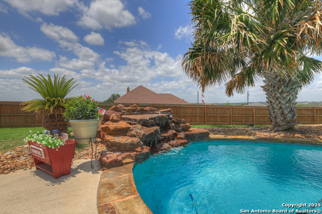 Listing photo id 37 for 108 Westfield