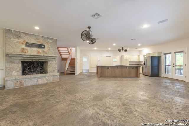 Listing photo id 49 for 1245 Phantom Rider Trail
