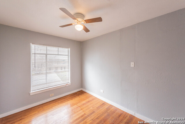 Image 7 of 24 For 2331 Cincinnati Ave  1