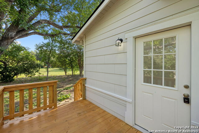Listing photo id 26 for 233 May Street