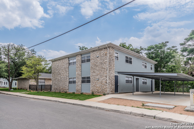 Image 18 of 18 For 423 Dewey Pl E 4