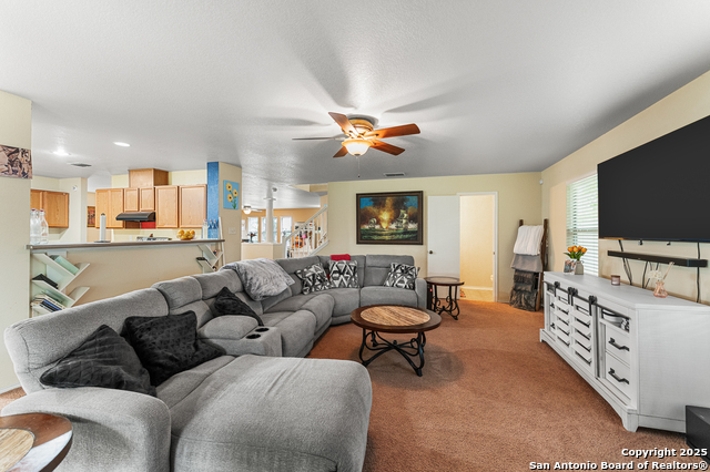 Listing photo id 11 for 6743 Spearwood