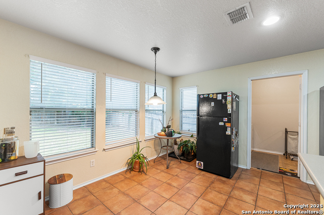 Listing photo id 13 for 6743 Spearwood