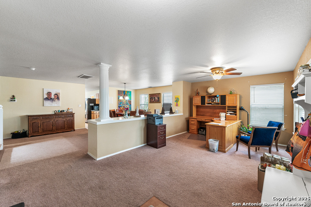 Listing photo id 4 for 6743 Spearwood