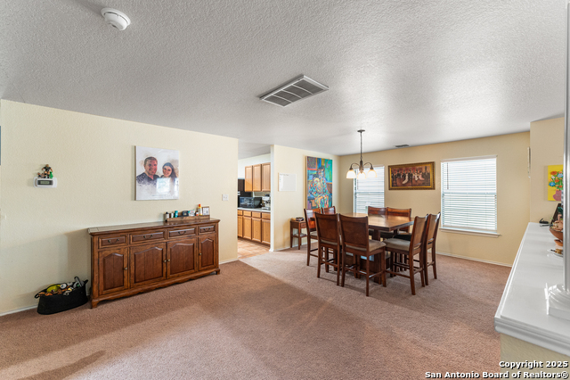 Listing photo id 5 for 6743 Spearwood