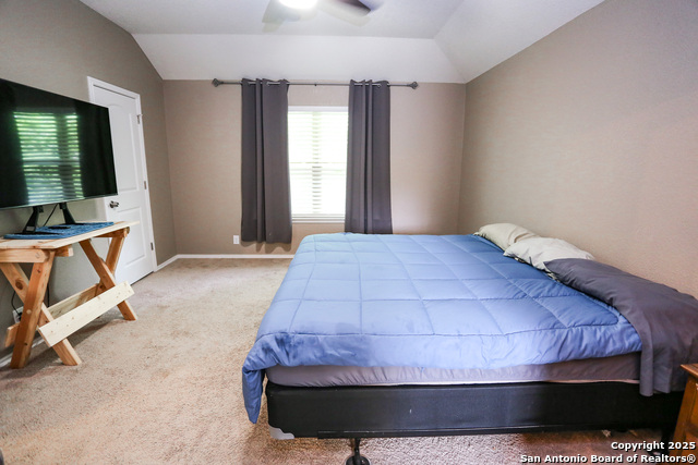 Listing photo id 8 for 7239 Summer Way