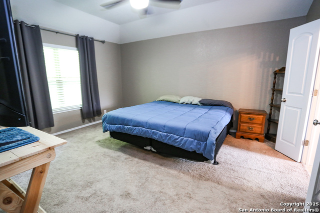 Listing photo id 9 for 7239 Summer Way