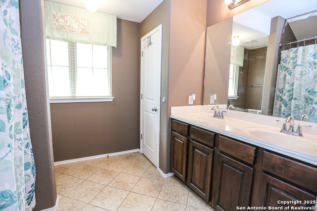 Listing photo id 11 for 7239 Summer Way