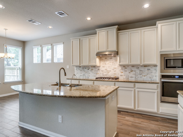 Listing photo id 8 for 306 Woods Of Boerne