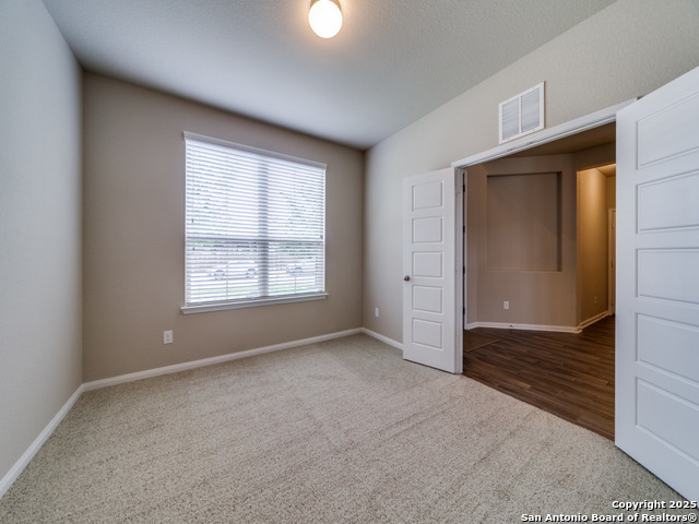 Listing photo id 11 for 306 Woods Of Boerne