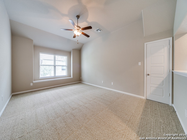 Listing photo id 15 for 306 Woods Of Boerne