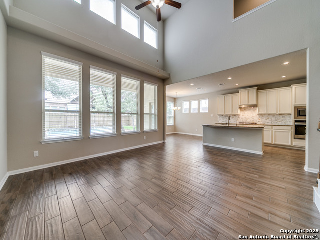 Listing photo id 4 for 306 Woods Of Boerne
