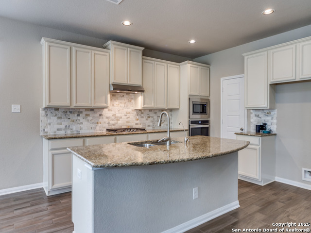 Listing photo id 7 for 306 Woods Of Boerne