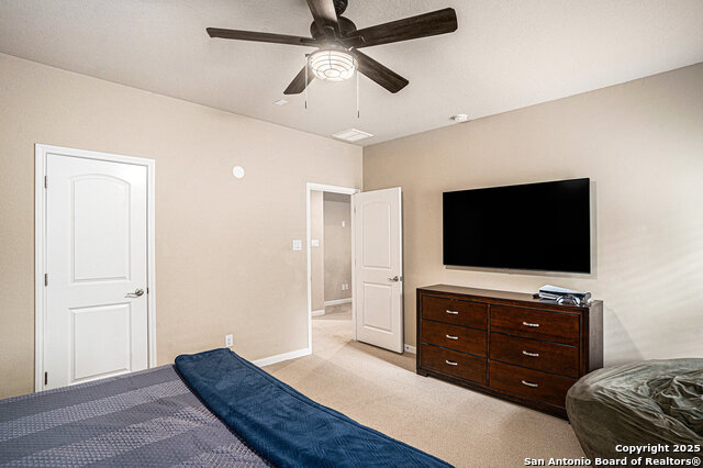 Listing photo id 34 for 2715 Sonata Park