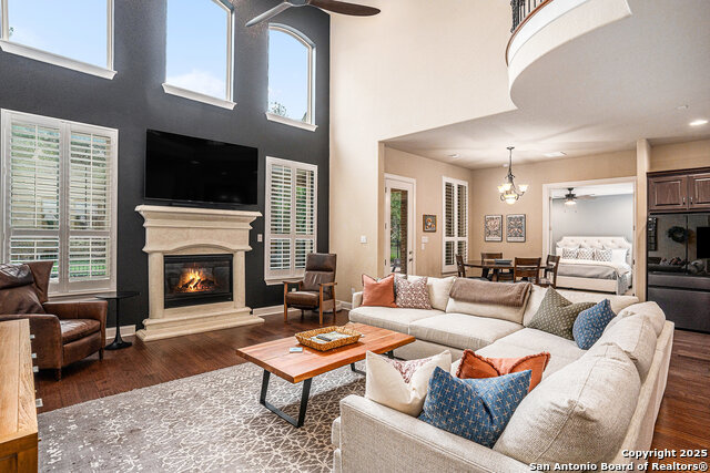 Listing photo id 4 for 2715 Sonata Park