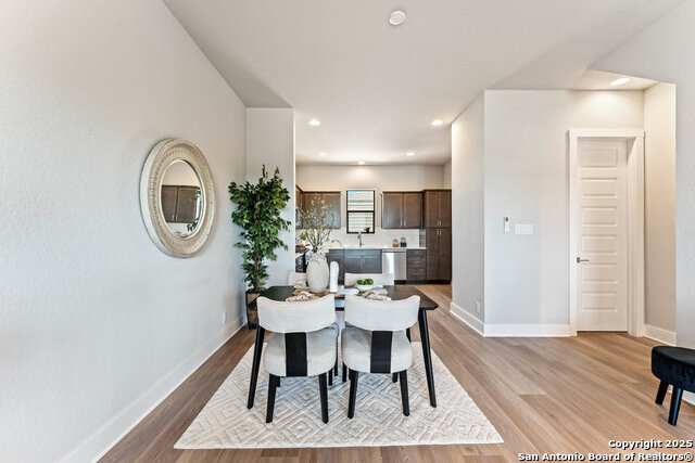 Listing photo id 7 for 7924 Kennedy Hill