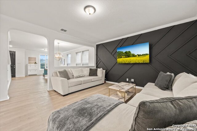 Image 8 of 40 For 22418 Peonia Park