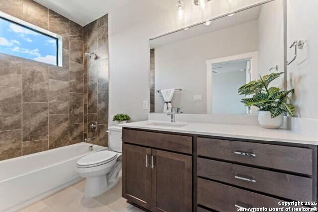 Listing photo id 18 for 7940 Kennedy Hl Unit 7