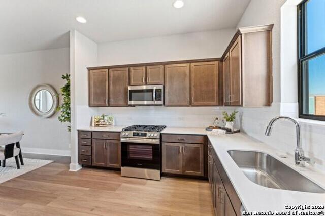 Listing photo id 2 for 7940 Kennedy Hl Unit 7