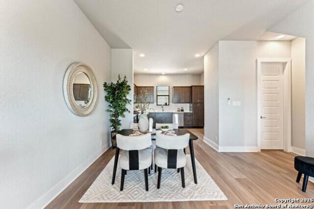 Listing photo id 7 for 7940 Kennedy Hl Unit 7