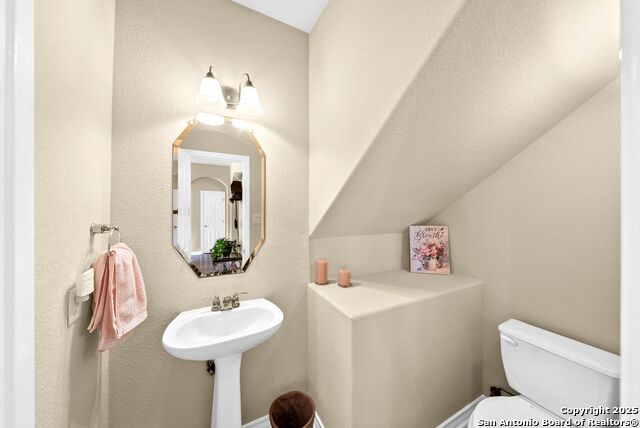 Listing photo id 19 for 3353 Joshs Way