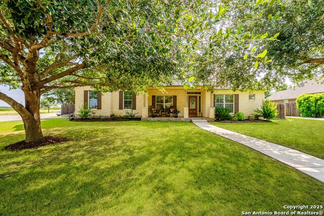 Listing photo id 3 for 3353 Joshs Way