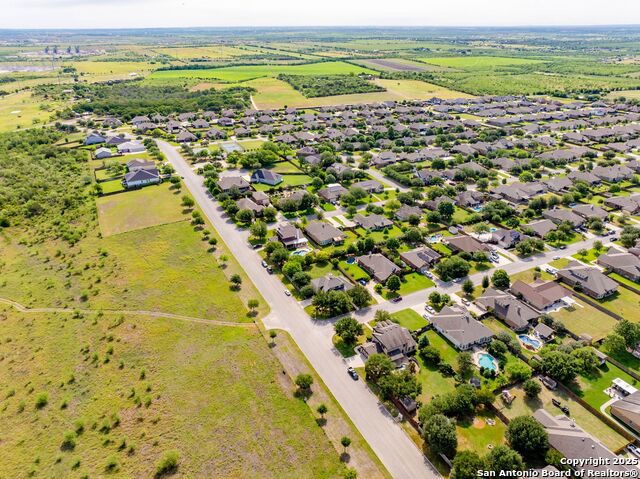Listing photo id 50 for 3353 Joshs Way