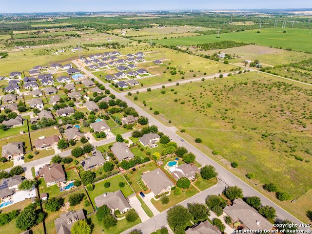 Listing photo id 52 for 3353 Joshs Way