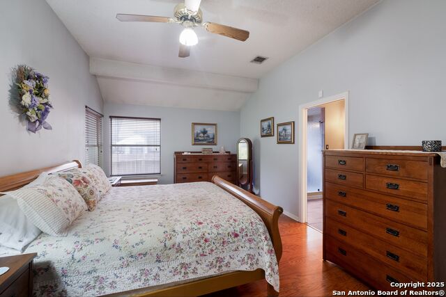 Listing photo id 7 for 5626 Timber Stream