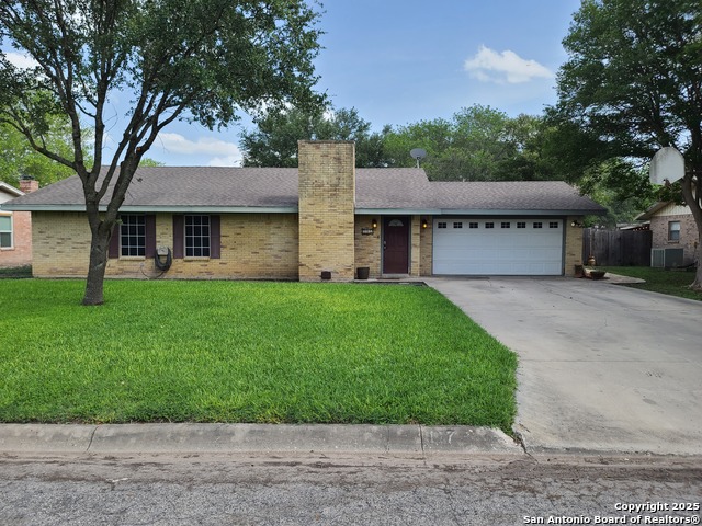 Details for 117 Larkspur, Uvalde, TX 78801