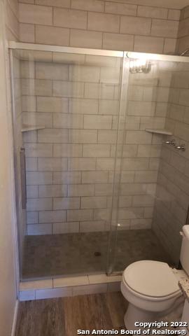 Image 11 of 22 For 16427 Oak Rock St