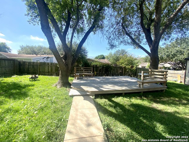 Image 19 of 22 For 16427 Oak Rock St