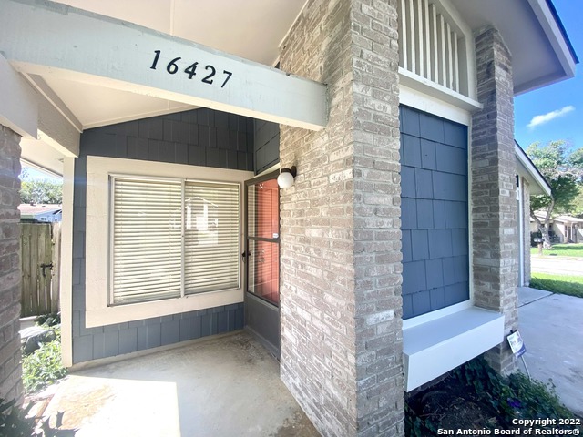 Image 2 of 22 For 16427 Oak Rock St