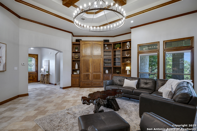 Listing photo id 12 for 112 Legend Hollow