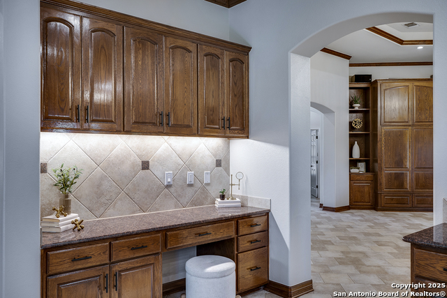 Listing photo id 20 for 112 Legend Hollow