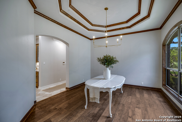 Listing photo id 24 for 112 Legend Hollow
