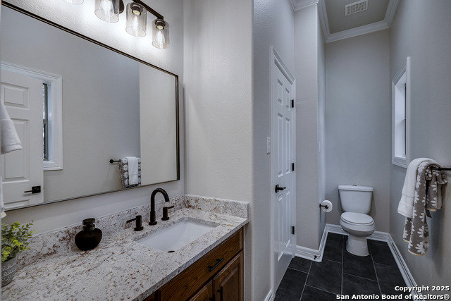 Listing photo id 35 for 112 Legend Hollow