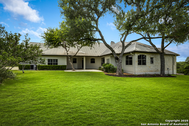 Listing photo id 45 for 112 Legend Hollow