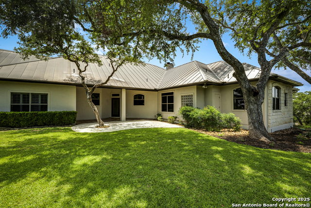 Listing photo id 47 for 112 Legend Hollow