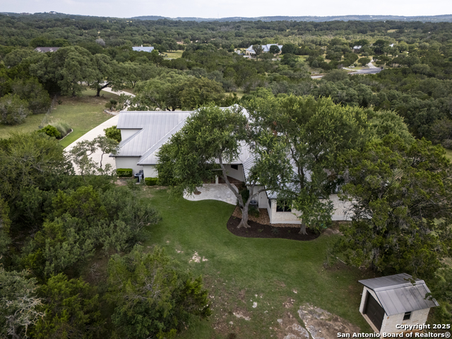 Listing photo id 58 for 112 Legend Hollow
