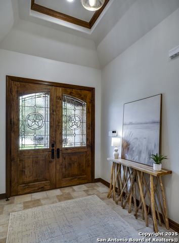 Listing photo id 7 for 112 Legend Hollow