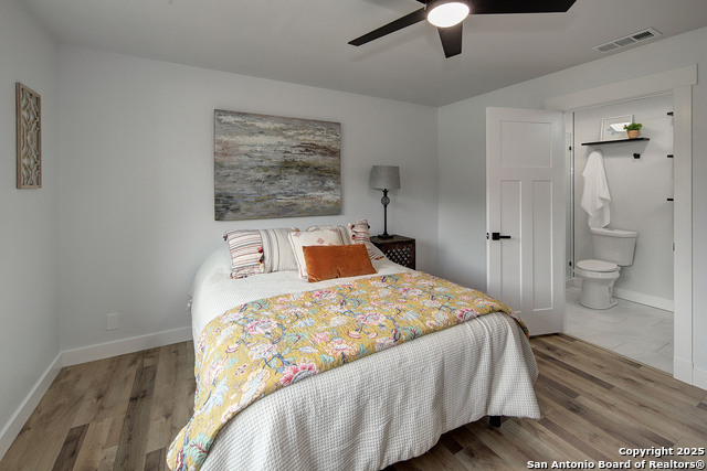 Listing photo id 22 for 2714 Floral Way
