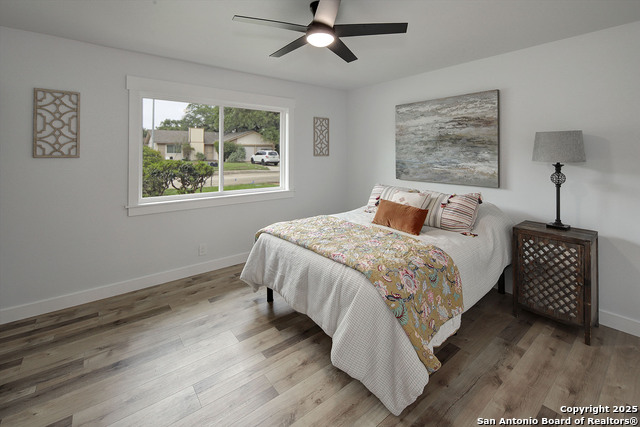 Listing photo id 23 for 2714 Floral Way