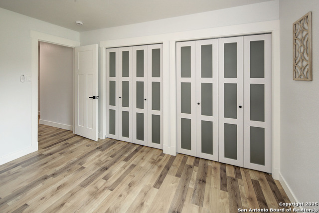 Listing photo id 25 for 2714 Floral Way