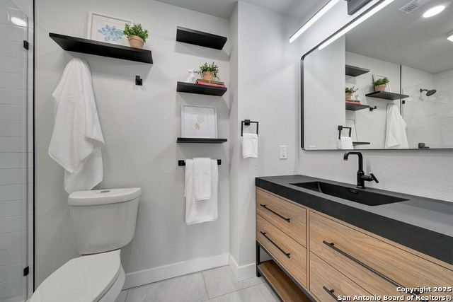 Listing photo id 27 for 2714 Floral Way