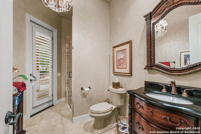 Listing photo id 20 for 20027 Buckhead