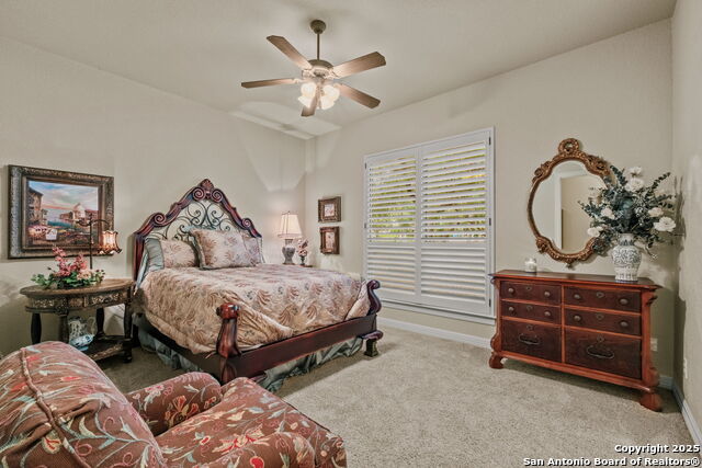 Listing photo id 31 for 20027 Buckhead